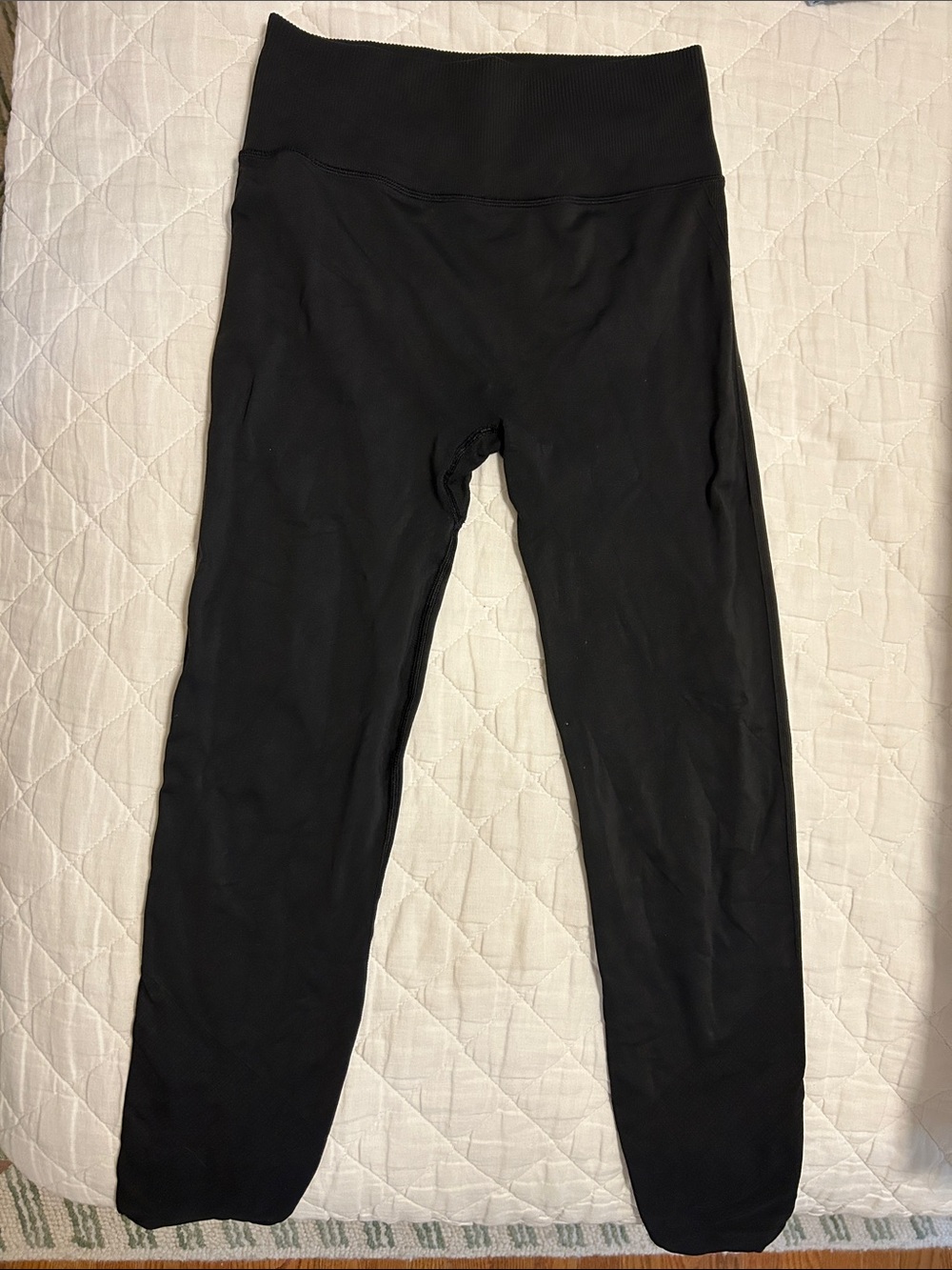 Women’s Lululemon Grove High Rise Ribbed Panel Tight Leggings